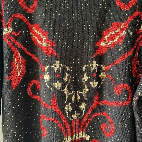 Vintage Distinctly Different Sweater - Picture 5 of 9